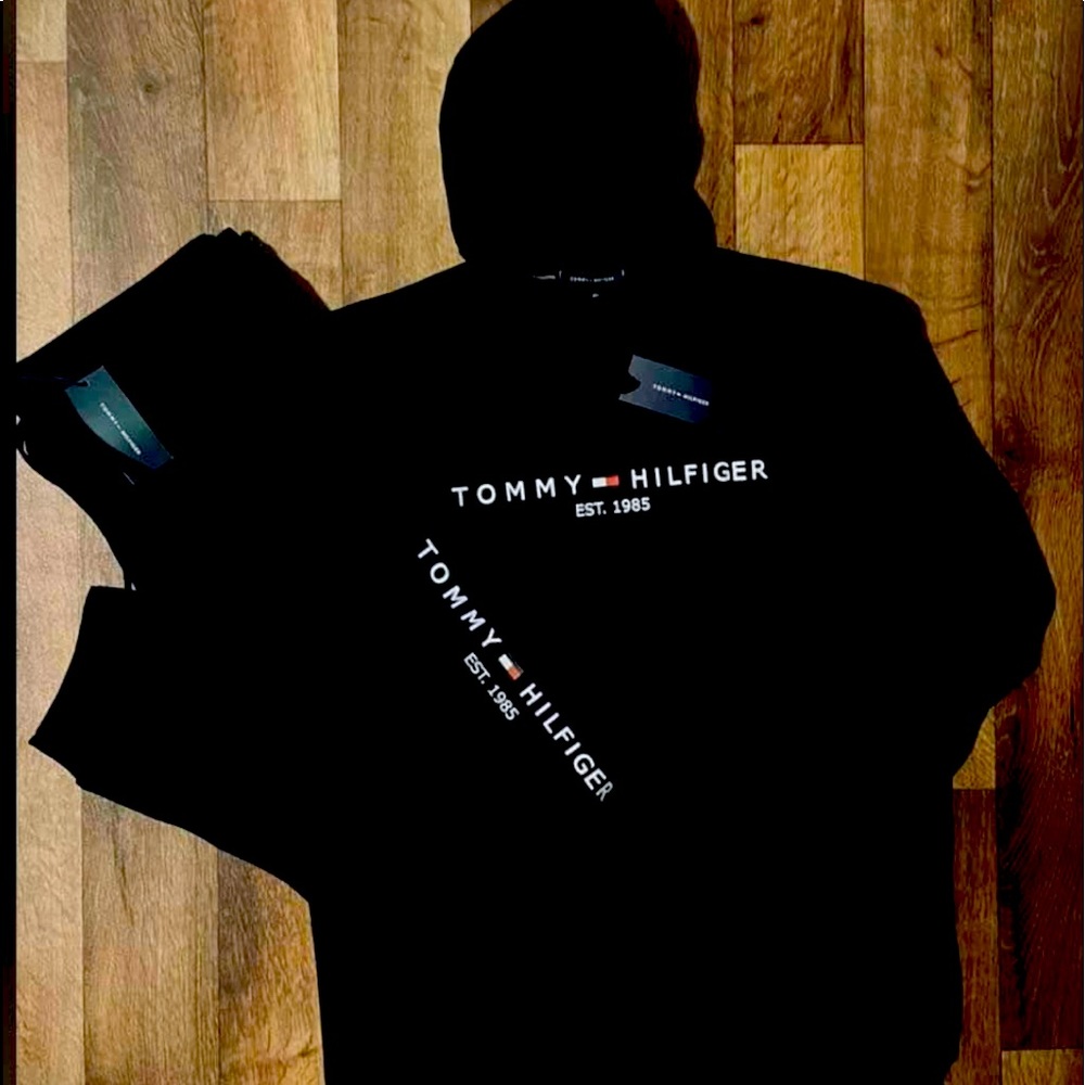 NWTS MensTommyHilfigerSweatsuitBothRetail 79$ eachReallycuteandready4newhe.